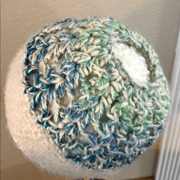 Brand New Messy Bun Handcrafted Hat - Picture 2 of 2